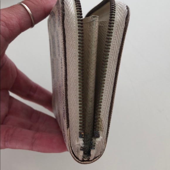 Louis Vuitton zip wallett - Picture 4 of 7